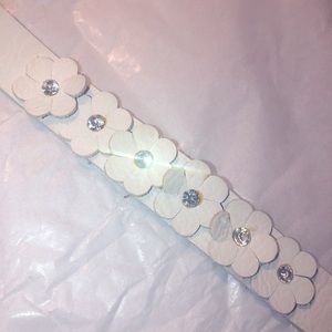 Cute flower snap bracelet.